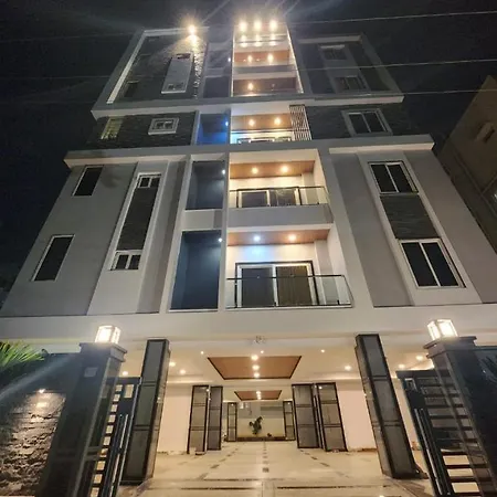 Sr Pride - The Grand Rosso Apartment